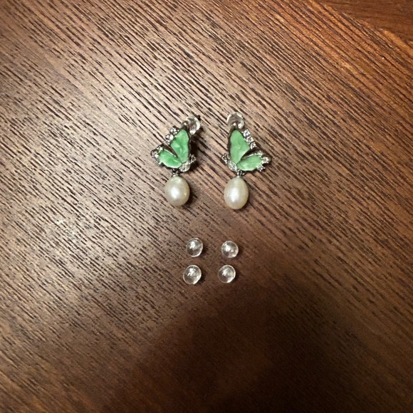 Green Butterfly Pearl Earrings - Picture 6 of 7